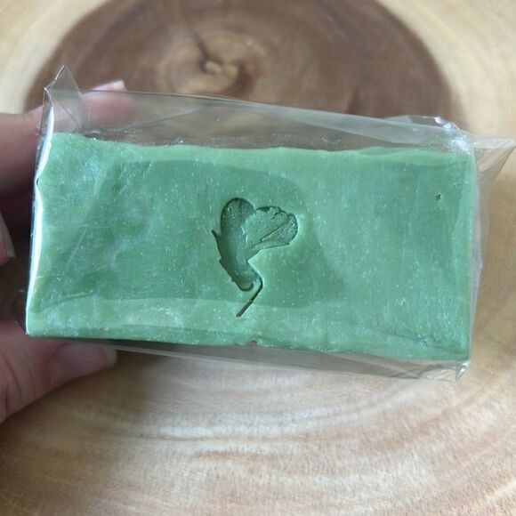 2 Half bars Avocado Soap - Picture 2 of 2